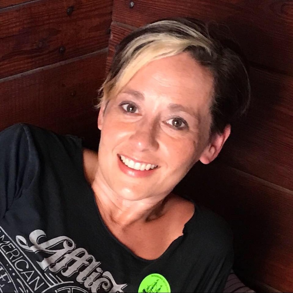 Meet your Posher, Jennifer